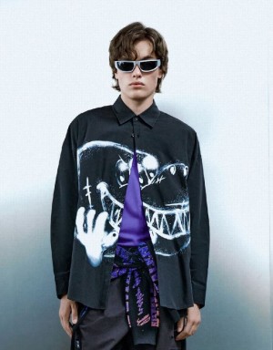 Black Urban Revivo Cartoon Printed Oversized Men's Shirts | 97250LQKN