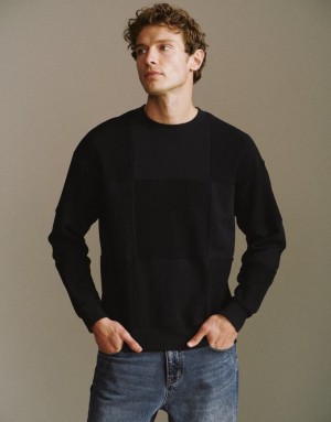 Black Urban Revivo Crew Neck Men's Sweatshirts | 82467WHKL