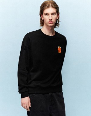 Black Urban Revivo Embossed Crew Neck Men's Sweatshirts | 91246OTNH