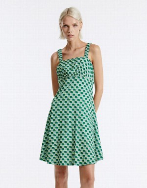 Green Urban Revivo Checkered Women's Knitted Dress | 73105XGDJ