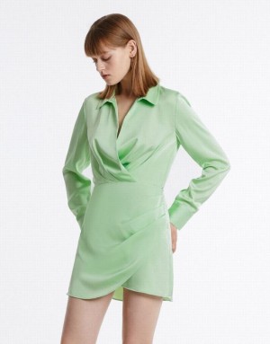 Green Urban Revivo Chiffon Wrap Women's Casual Dress | 51986MBTN