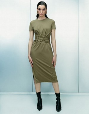 Green Urban Revivo Crew Neck Skinny Women's Dress | 46893GRHV