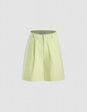 Green Urban Revivo Plain Women's Shorts | 63920JNGS