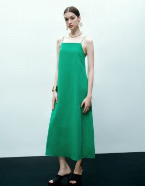 Green Urban Revivo Sleeveless Straight Women's Dress | 58729FYBS