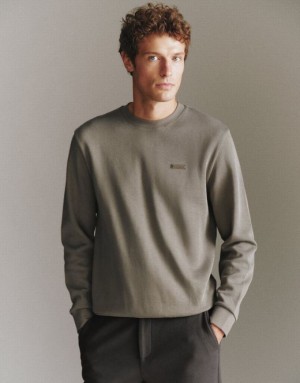 Grey Urban Revivo Crew Neck Straight Men's Sweatshirts | 29405YKQO