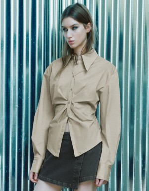 Khaki Urban Revivo Button Up Skinny Women's Shirts | 30592NHFD