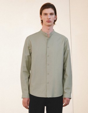 Khaki Urban Revivo Crew Neck Straight Men's Shirts | 41280RYHZ