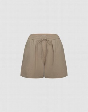 Khaki Urban Revivo Drawstring Waist Oversized Women's Shorts | 43076YPIC