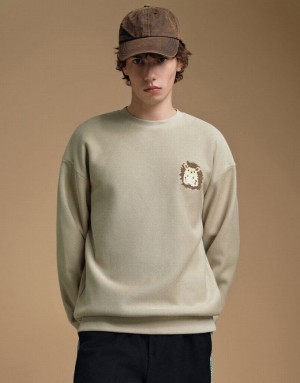 Khaki Urban Revivo Hedgehog Embroidered Crew Neck Men's Sweatshirts | 94273JVIM