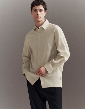 Khaki Urban Revivo Textured Loose Men's Shirts | 07394RZDU