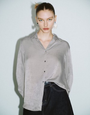 Light Grey Urban Revivo Button Up Straight Women's Shirts | 25619TWFD