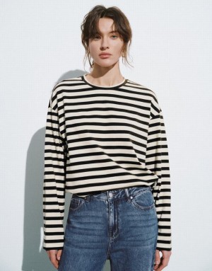 Stripes Urban Revivo Crew Neck Loose Women's T-Shirts | 98642BKPW