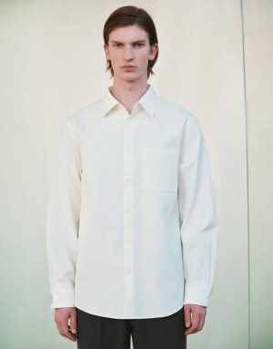 White Urban Revivo Button Up Straight Men's Shirts | 09423BTNS