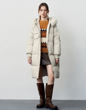 White Urban Revivo Hooded With Furry Collar Women's Down Jackets | 71586PTUA