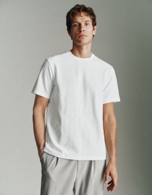 White Urban Revivo Textured Crew Neck Knitted Men's T-Shirts | 81259AIXC