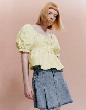 Yellow Urban Revivo Puff Sleeve Square-Cut Collar Overhead Women's Blouse | 07485OIZE