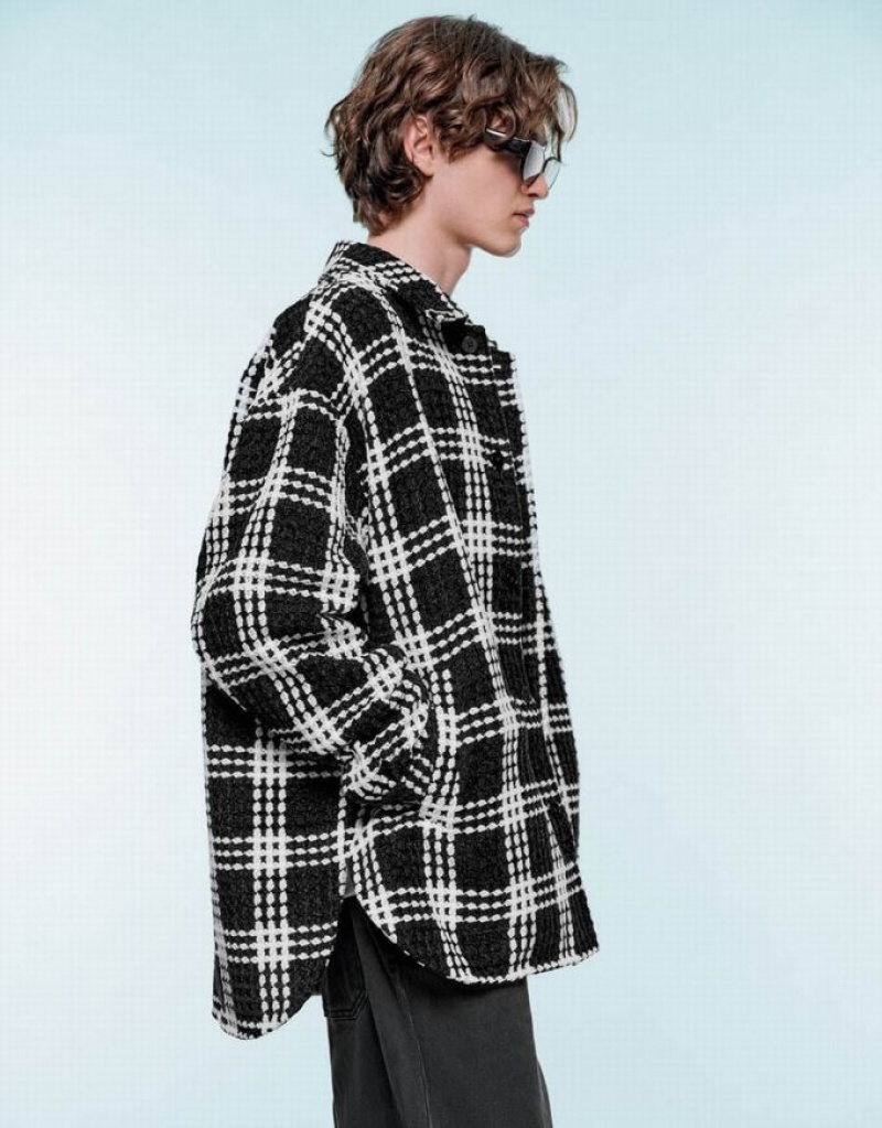 Black Urban Revivo Plaid Loose Men's Jacket | 58109ROHA