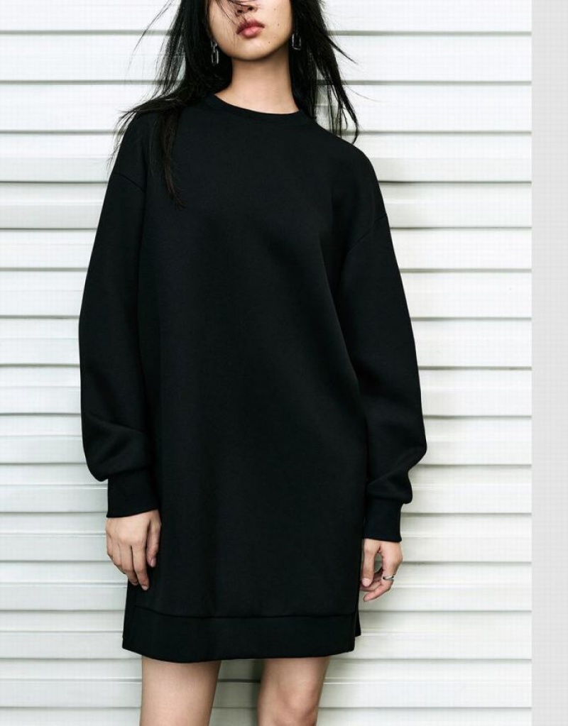 Black Urban Revivo Straight Crew Neck Women's Knitted Dress | 63018LNZW