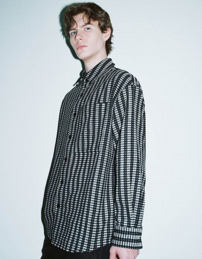 Black Urban Revivo Striped Button Up Oversized Men's Shirts | 03214MFOE