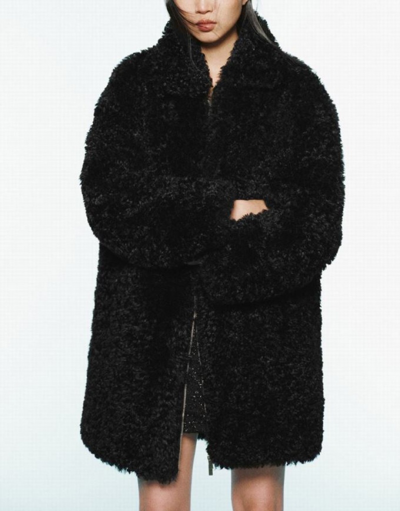 Black Urban Revivo Zipper Front Straight Furry Women's Coats | 45320VUQS