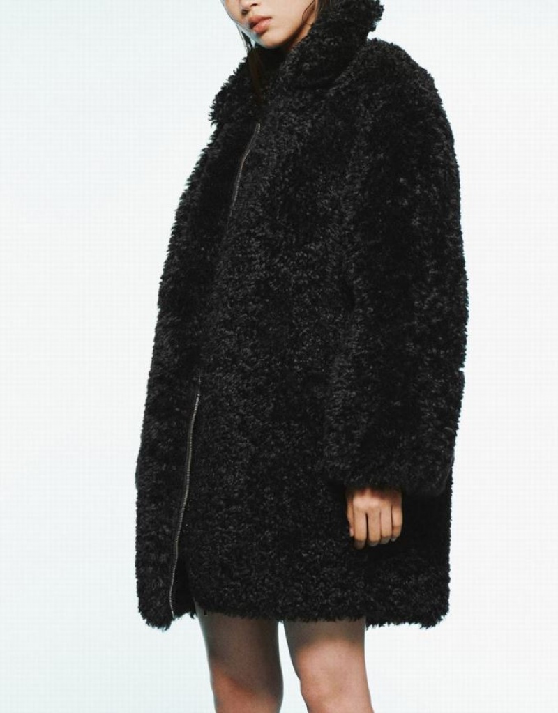 Black Urban Revivo Zipper Front Straight Furry Women's Coats | 45320VUQS