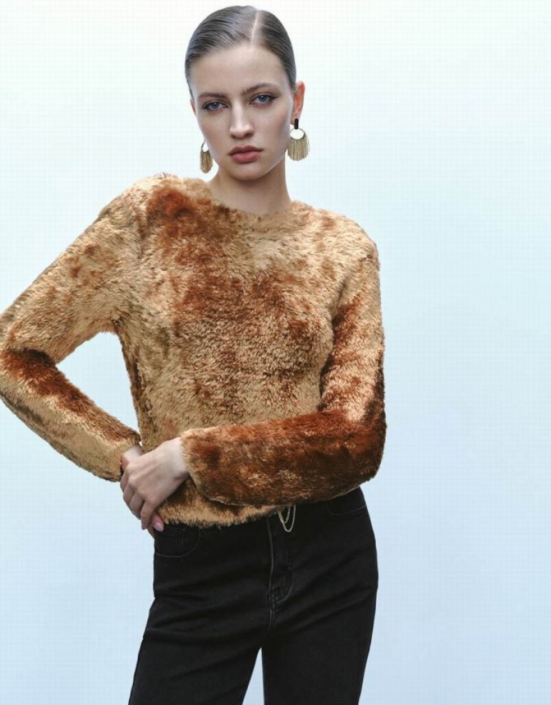 Brown Urban Revivo Furry Crew Neck Knitted Women's Cardigan | 36597BYVQ