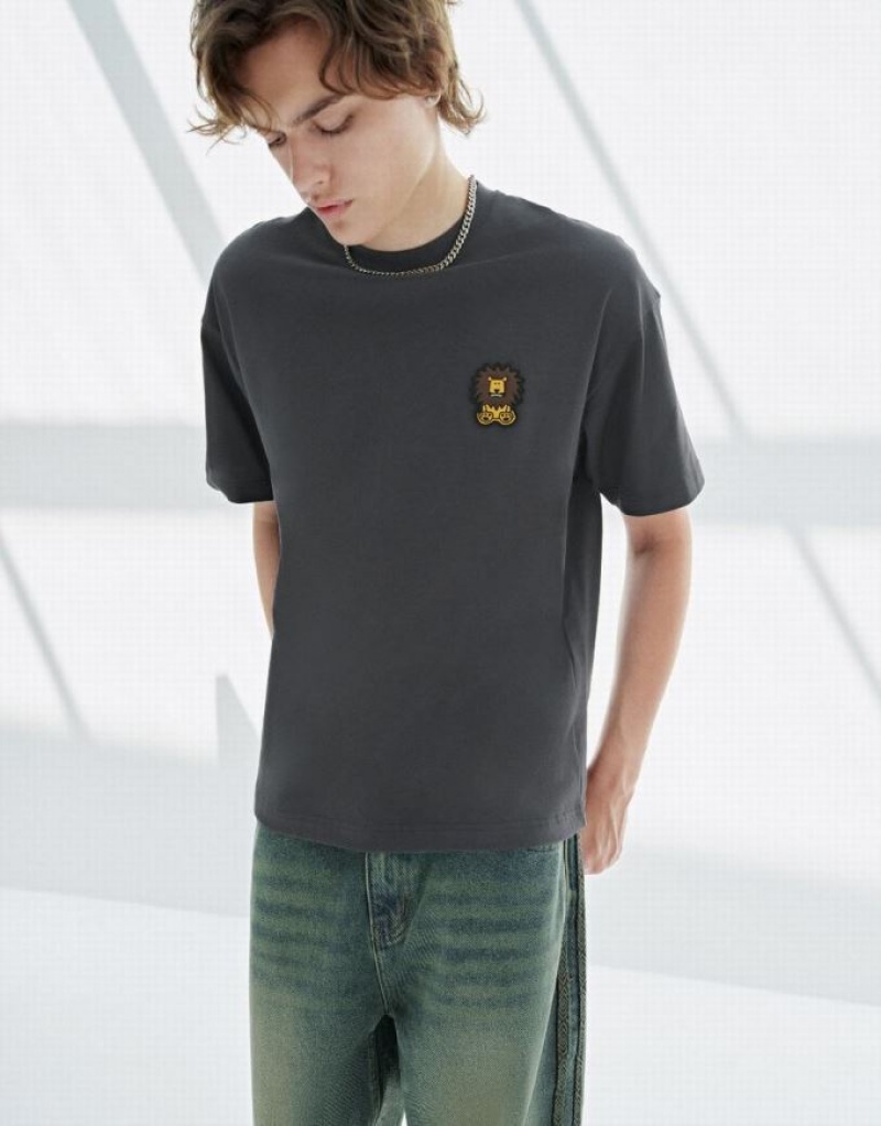 Dark Grey Urban Revivo Lion Embossed Crew Neck Men's T-Shirts | 07468OAVR