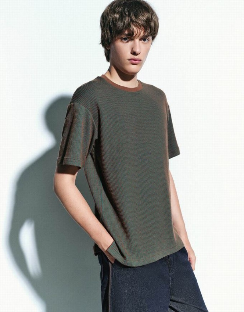 Green Urban Revivo Crew Neck Knitted Men's T-Shirts | 86314KAXF