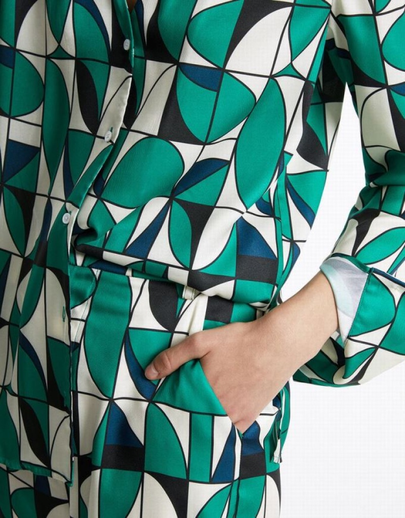 Green Urban Revivo Geometric Print Women's Shirts | 29405DPBX