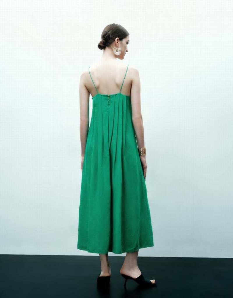 Green Urban Revivo Sleeveless Straight Women's Dress | 58729FYBS