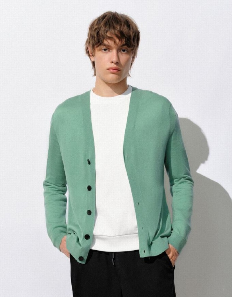 Green Urban Revivo Straight Knitted Men\'s Cardigan | 86235BHAG