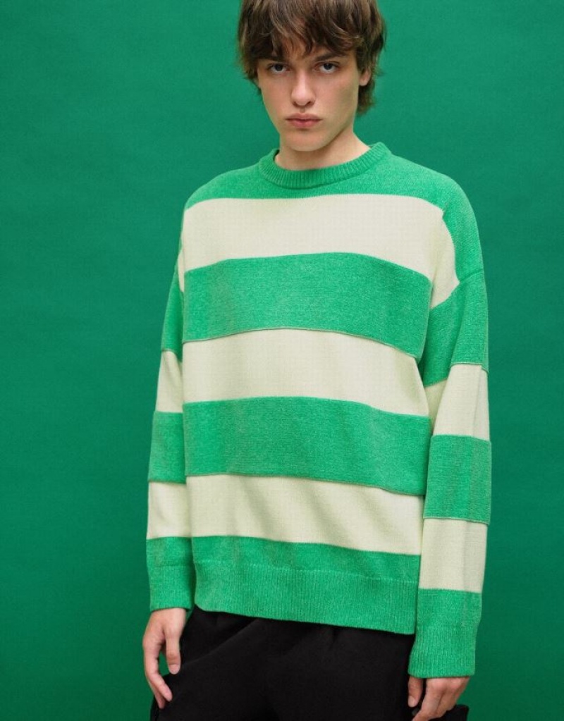 Green Urban Revivo Striped Crew Neck Knitted Men's Cardigan | 87410CVOJ