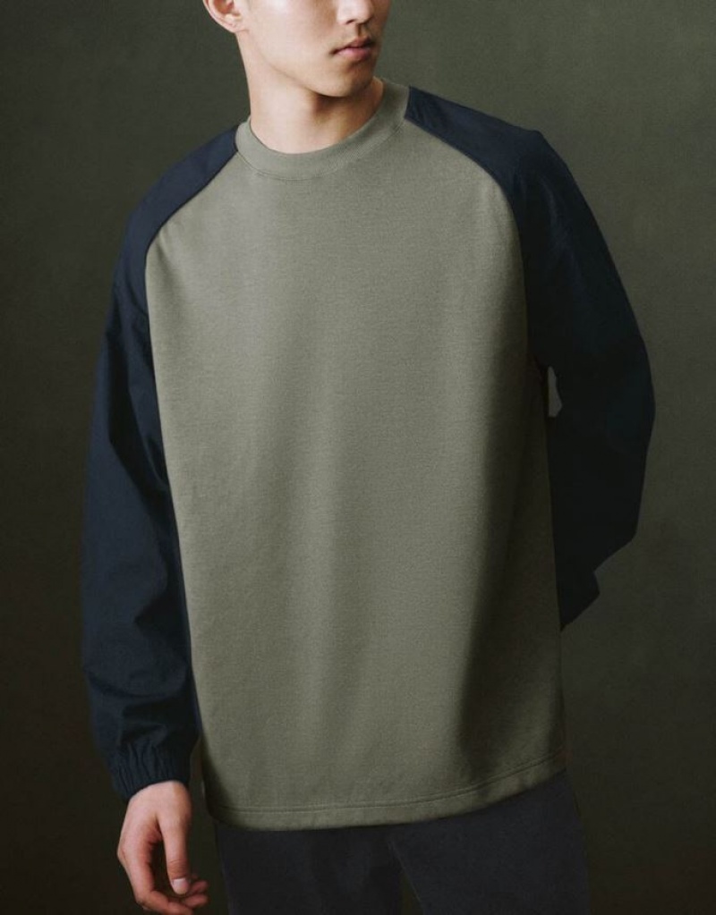 Green Urban Revivo Two Toned Crew Neck Knitted Men's T-Shirts | 05782OWRT