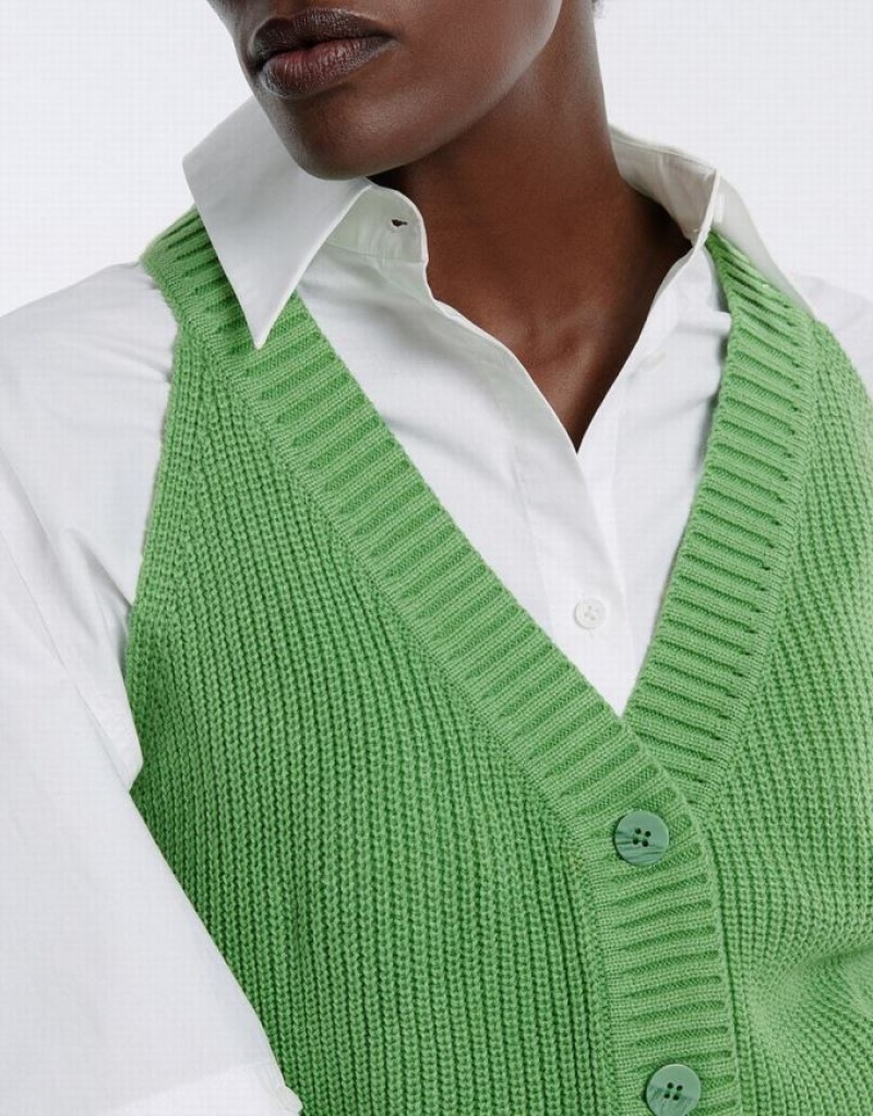 Green Urban Revivo V Neck Knit Women's Cardigan | 23697CHKB