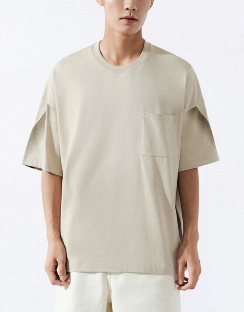 Khaki Urban Revivo Drop Shoulder Sleeve Crew Neck Men's T-Shirts | 73680HGYK