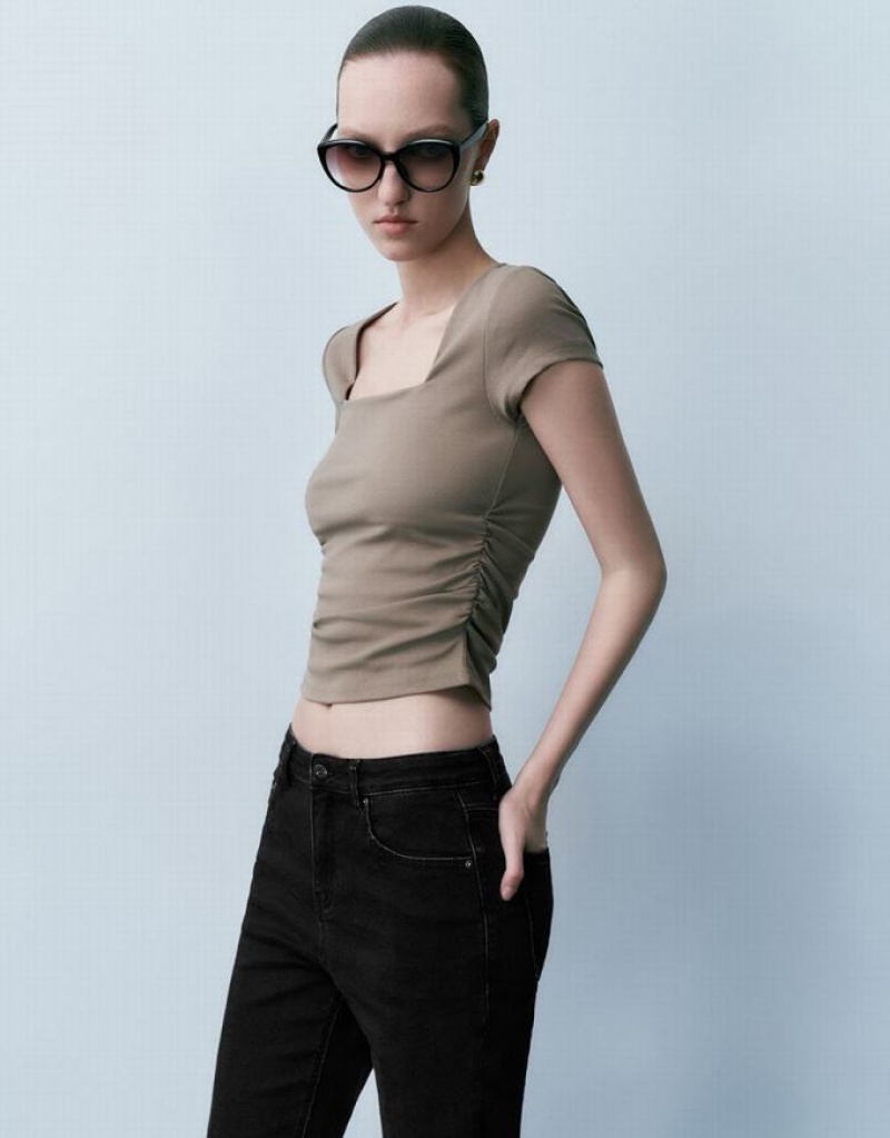 Khaki Urban Revivo Square-Cut Collar Skinny Knitted Women's T-Shirts | 92436AIJH