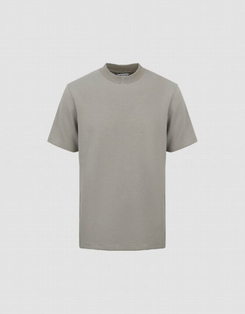 Khaki Urban Revivo Standard Sleeve Crew Neck Men's T-Shirts | 38562CQAV