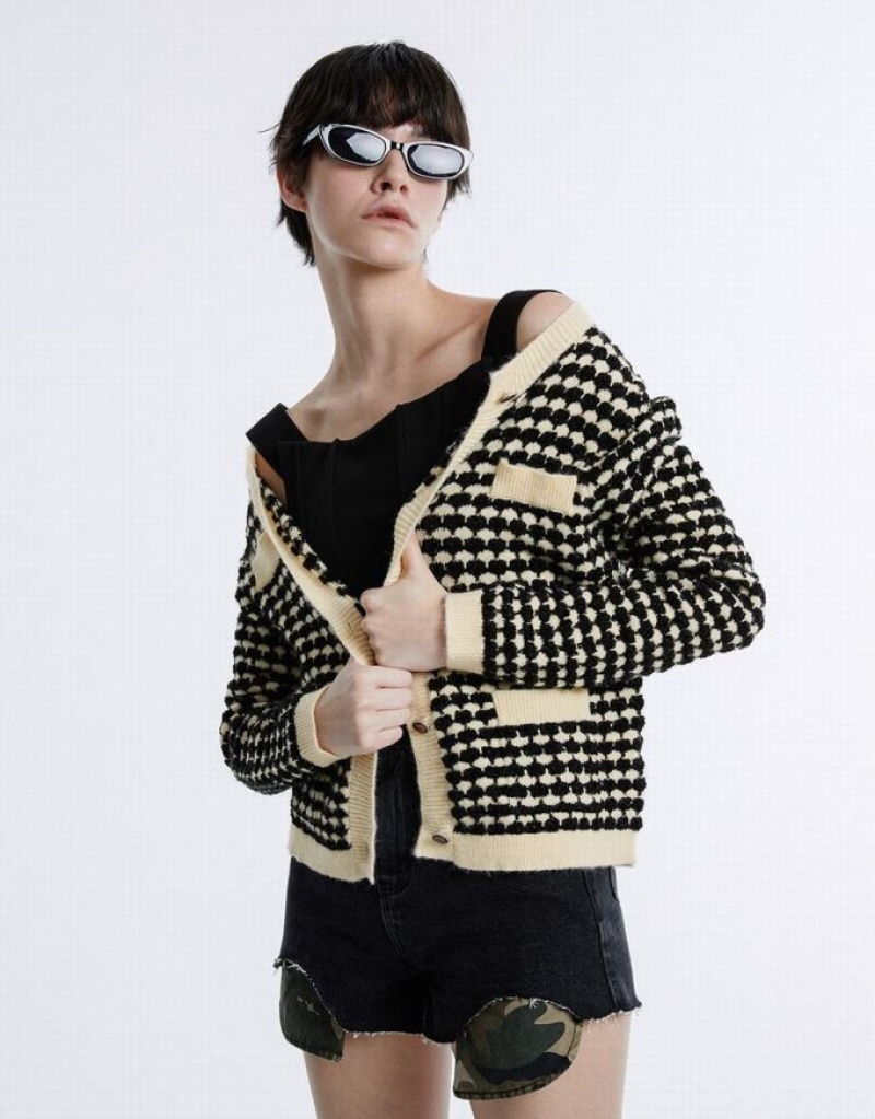 White Urban Revivo Checkered Women's Cardigan | 39468OHXZ