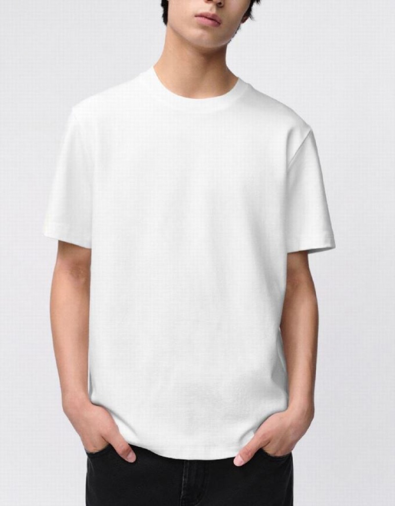 White Urban Revivo Crew Neck Straight Men's T-Shirts | 35974JSZU