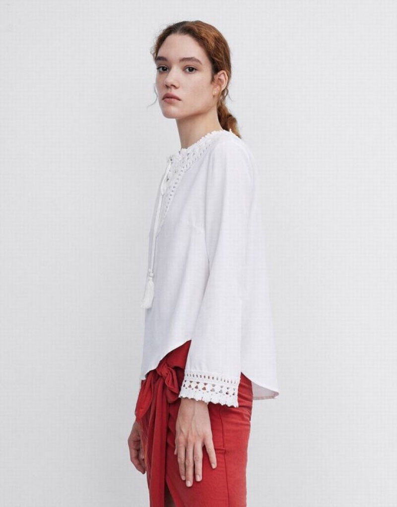 White Urban Revivo Embroidered Women's Blouse | 69251JNWA