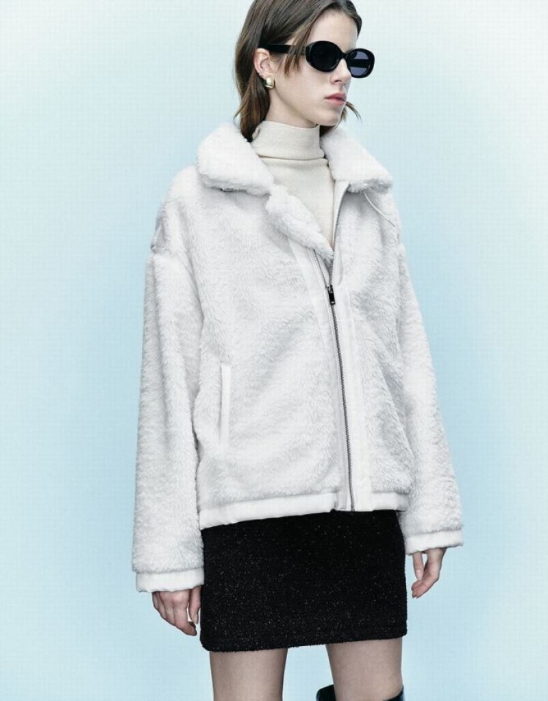 White Urban Revivo Zipper Front Furry Women's Coats | 09237ZWDJ