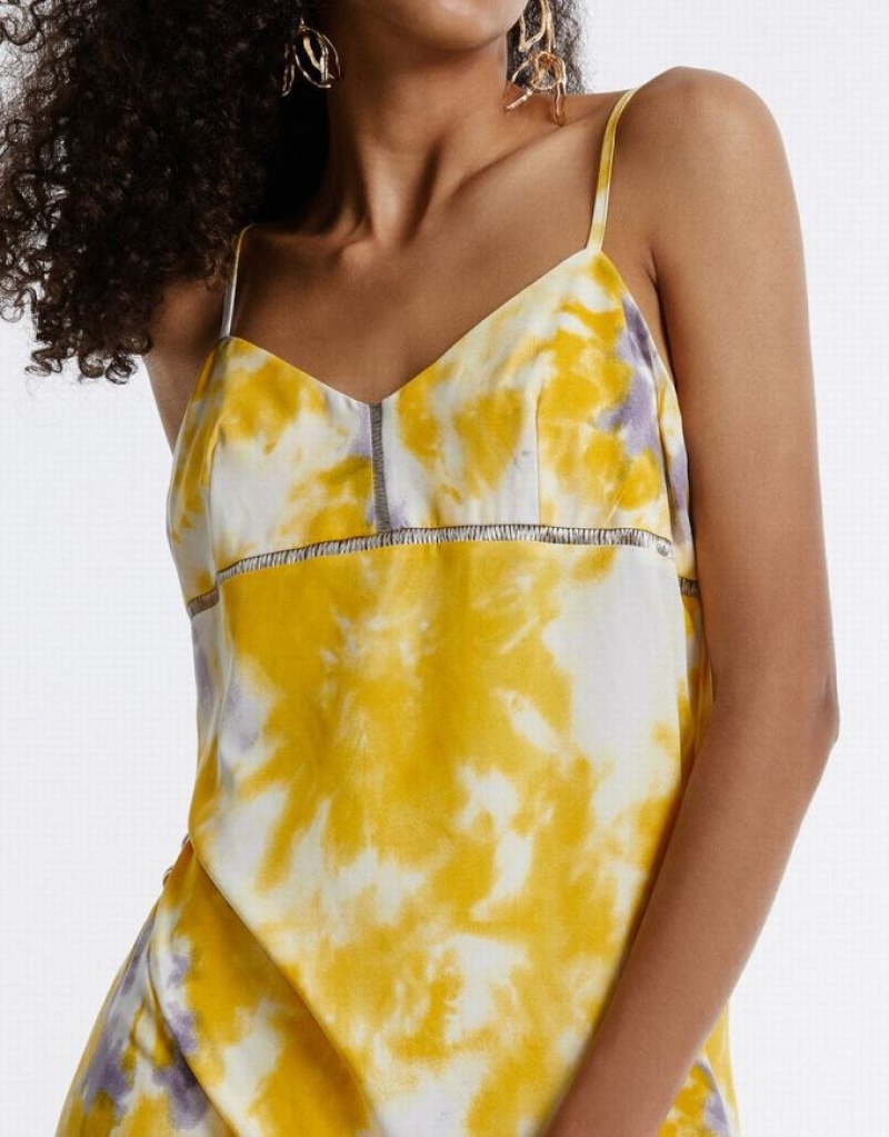 Yellow Urban Revivo Flowy Floral Women's Casual Dress | 29463DQCS