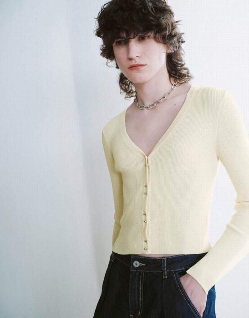 Yellow Urban Revivo V-Neck Knitted Women's Cardigan | 18627RQHL